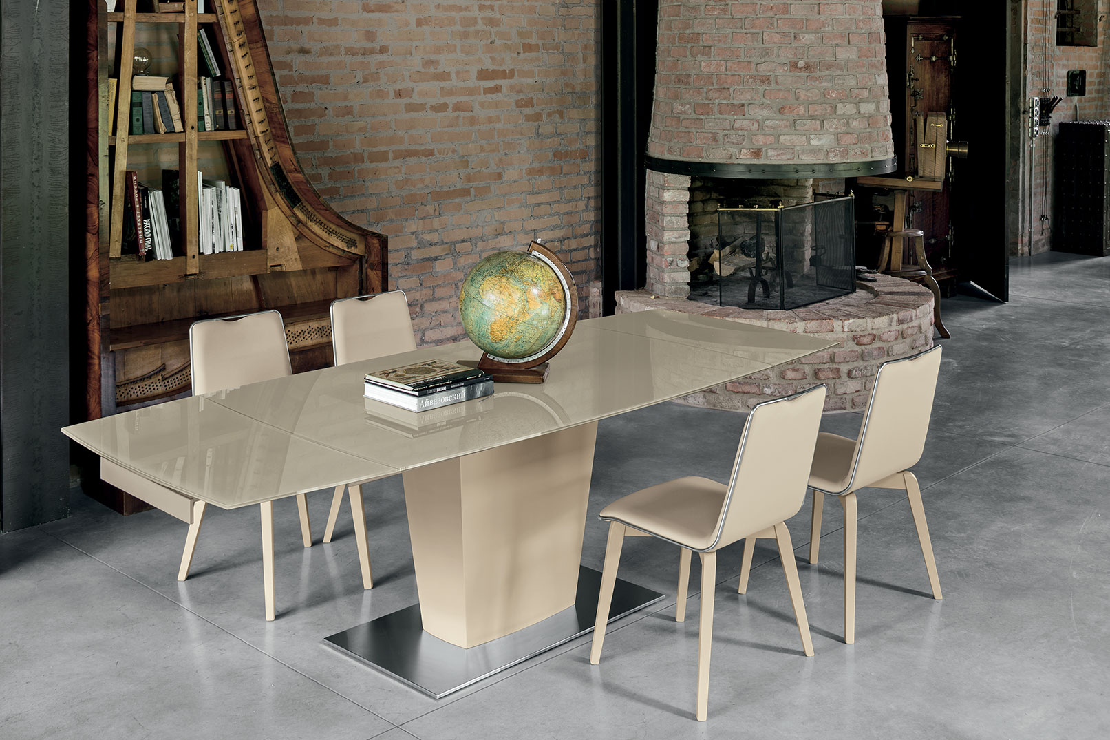 Tavolo Contract 60x60cm Noce - Arredo Ristorazione 